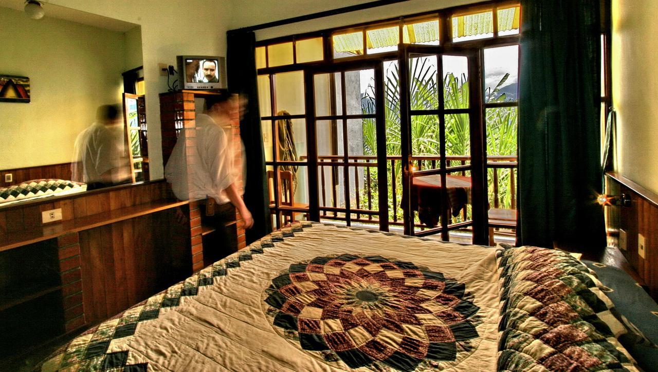 Hotel Esmeralda 2*
